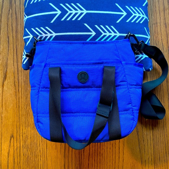 lululemon athletica Handbags - Lululemon Dash all Day Bucket Bag